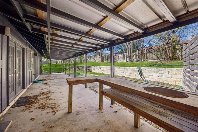 Building Photo - 1309 Warrington Dr