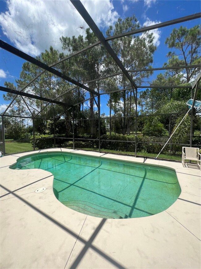 Building Photo - 321 Troon Cir