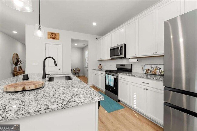 Building Photo - 29 Dew Drop Ln