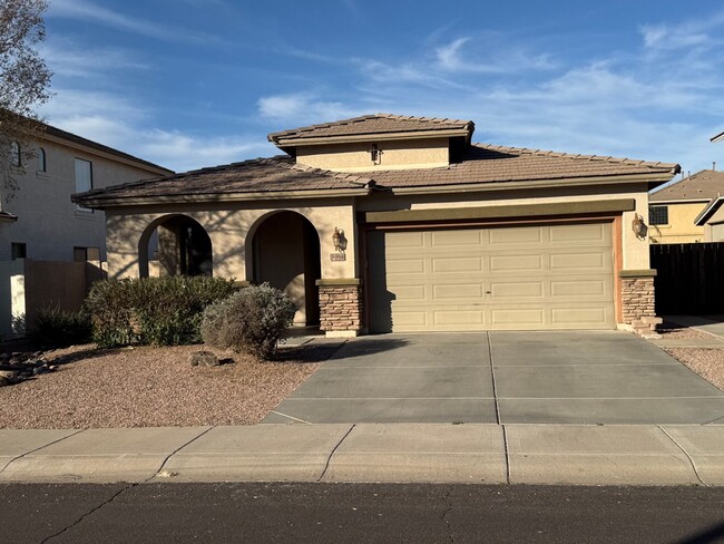 Building Photo - This is a great home located in Seville