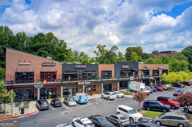 Building Photo - 1603 Huntingdon Chase
