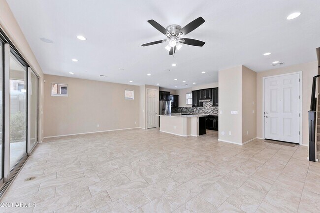 Building Photo - 4634 E Tierra Buena Ln