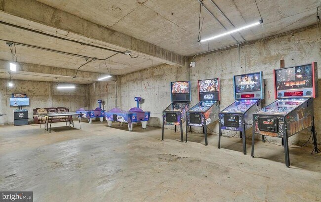 Building Photo - 4600 Duke St