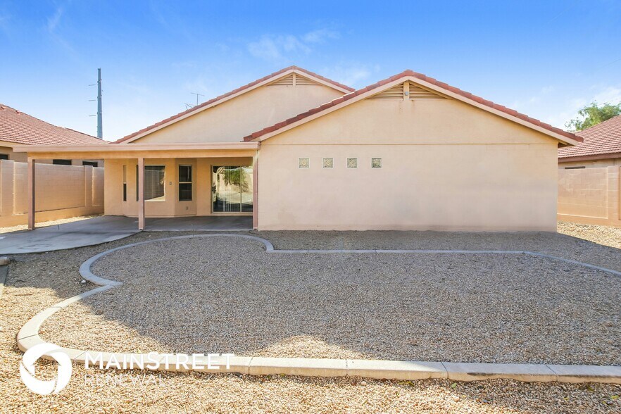 Building Photo - 1210 E Rosemonte Dr