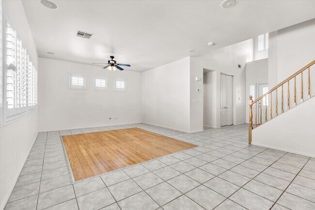 Building Photo - 75 Vallejo Verde St