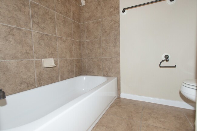 Building Photo - Cedar Park Beauty - Leasing Now