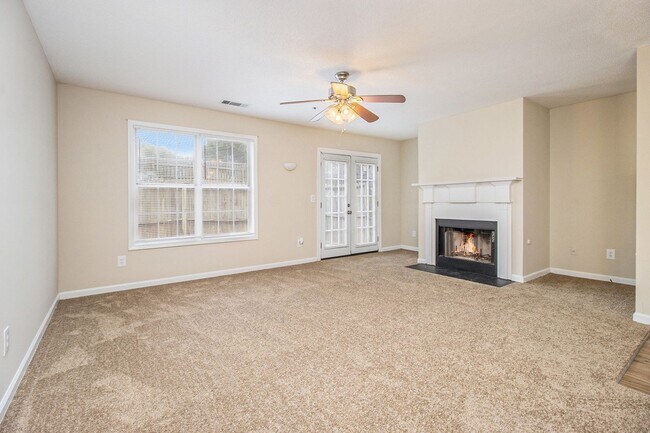 Building Photo - 3499 Lehigh Way