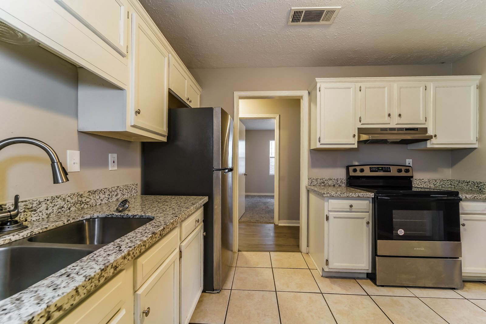 Building Photo - 814 Harvey St