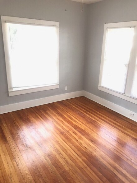 Bedroom 1 - 2712 Dellwood Ave