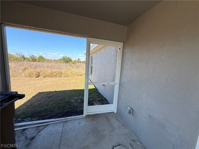 Building Photo - 5903 Ida Ave N