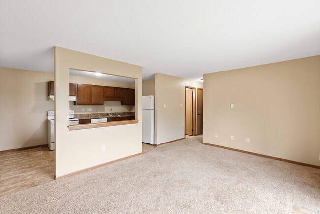 Building Photo - The Ivy | Classic 2 Bedroom
