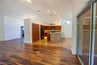 Building Photo - 9511 Cypress Dr N