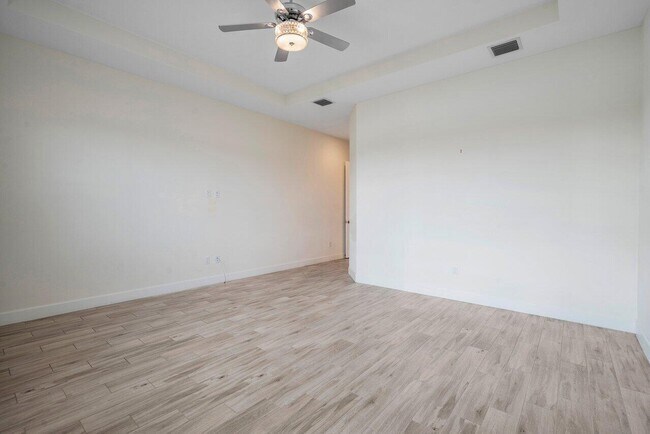 Building Photo - 15964 Whippoorwill Cir