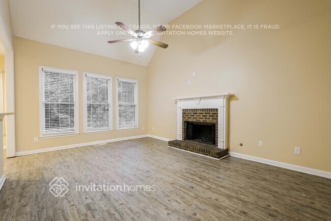 Building Photo - 347 Laurel Glen Crossing