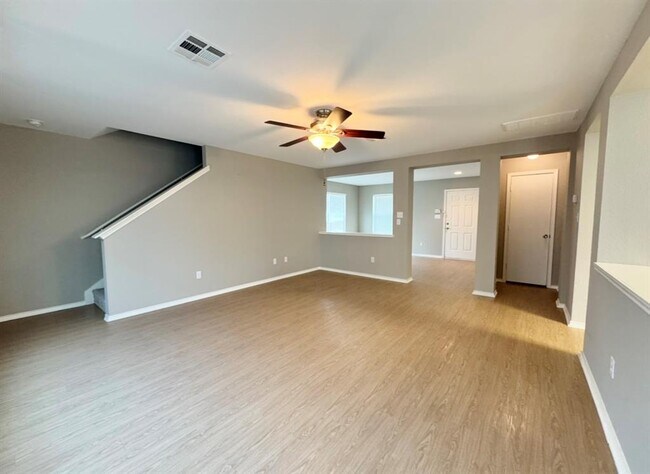 Building Photo - 109 Kendall Cove
