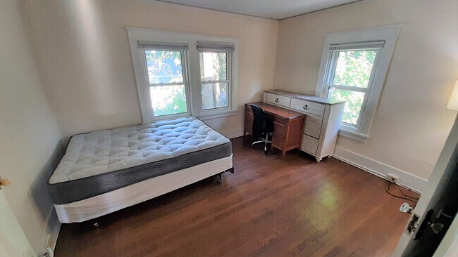 Building Photo - 311 Fairmount Ave