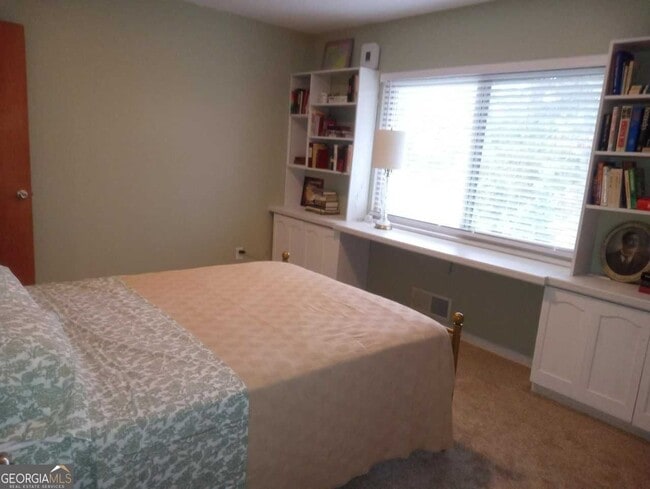 Building Photo - 1224 Poplar Grove Dr NE