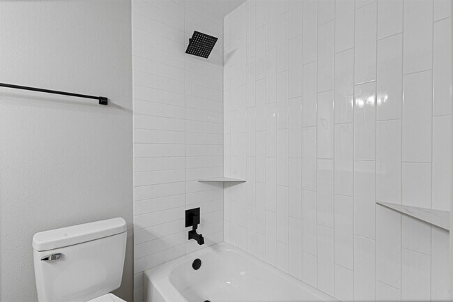 Building Photo - 2683 Gessner Rd