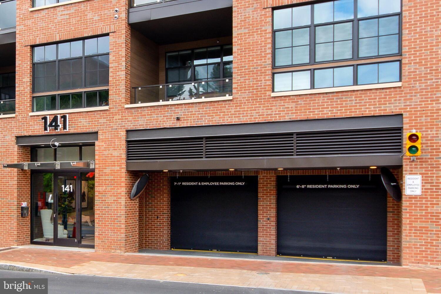 Building Photo - 141 West St