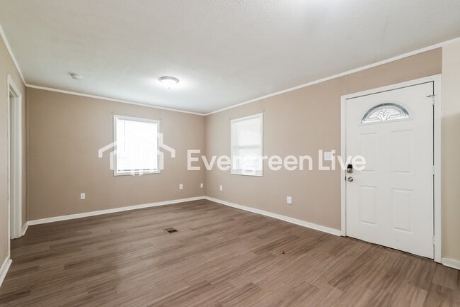 Building Photo - 119 Martin Rd