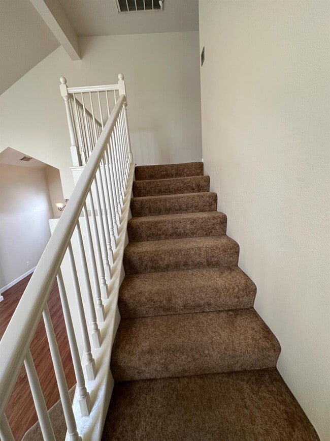 Building Photo - 273 W Cromwell Ave