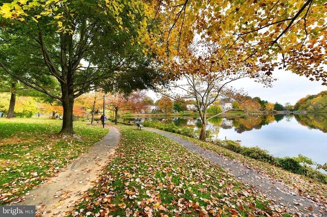 Building Photo - 2858 New Providence Ct