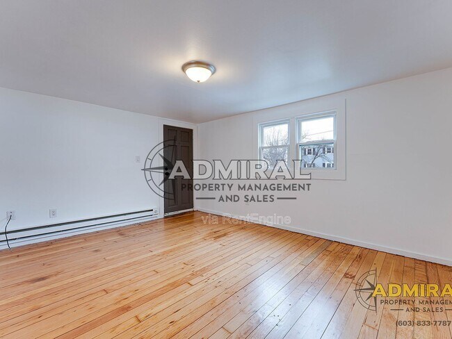 Building Photo - 6 Dora Dr