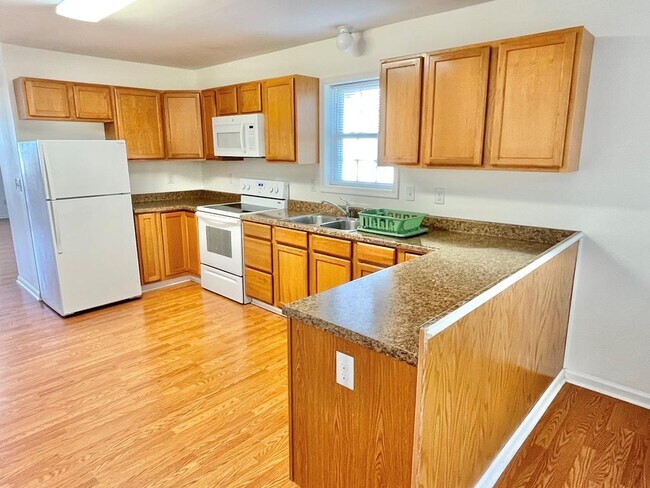 Building Photo - 5164 Main St