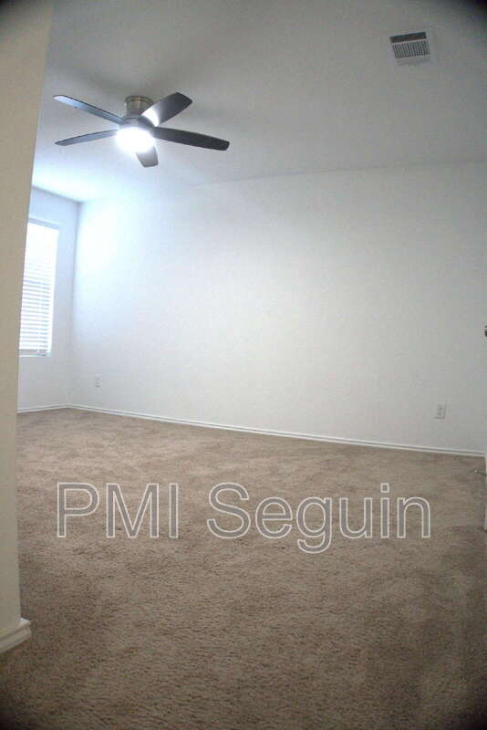 Building Photo - 809 Riviera Ct