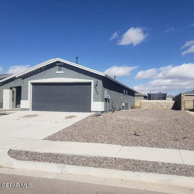 Primary Photo - 14249 Paraiso Dr