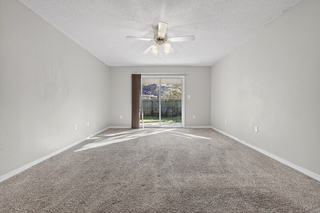 Building Photo - 1602 Trent St