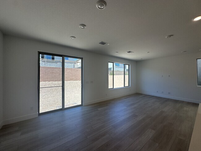 Building Photo - 10273 Digby Fine St