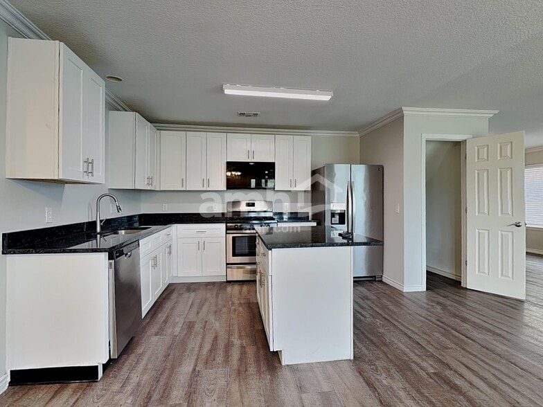 Building Photo - 19722 Twin Canyon Ct