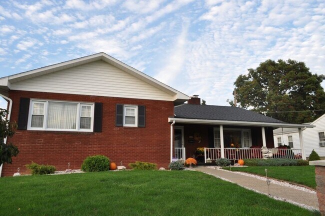 Building Photo - 317 Chestnut St