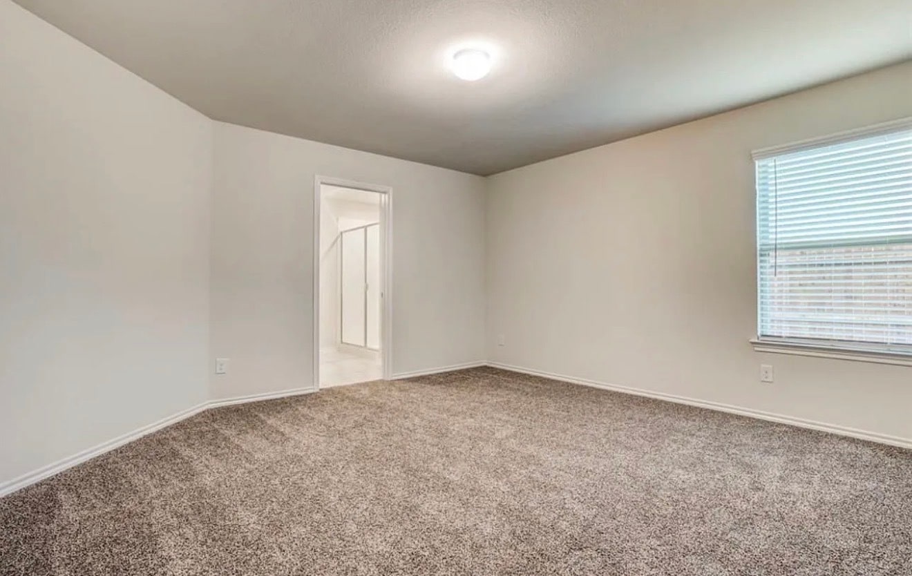 Building Photo - 2426 Lupton