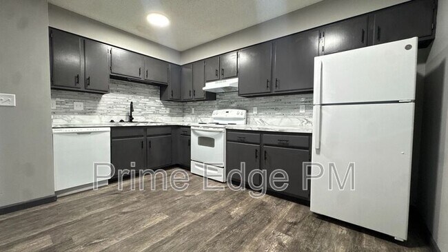 Building Photo - 4521 Madison Ave