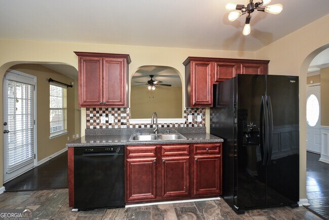 Building Photo - 137 Baywood Crossing