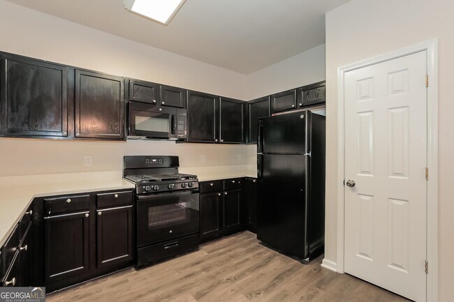 Building Photo - 4709 Autumn Rose Trail