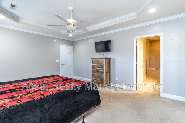 Building Photo - 306 White Cap Ln