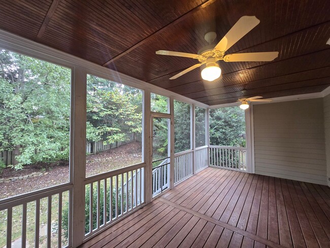 Building Photo - $500 Off 1 Month if Moved In by 11/30/25