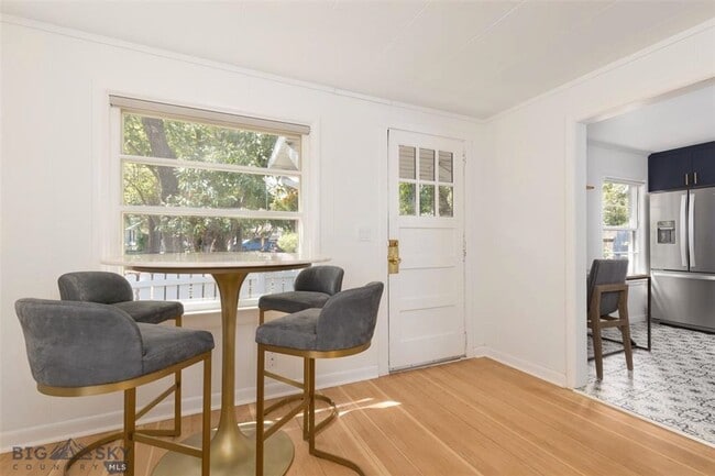 Building Photo - Charming One-Bedroom Gem Steps from Main Street Bozeman