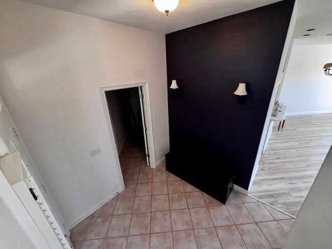 Building Photo - 3 Bedroom 2.5 Bath Cinnamon Bay Home with ...
