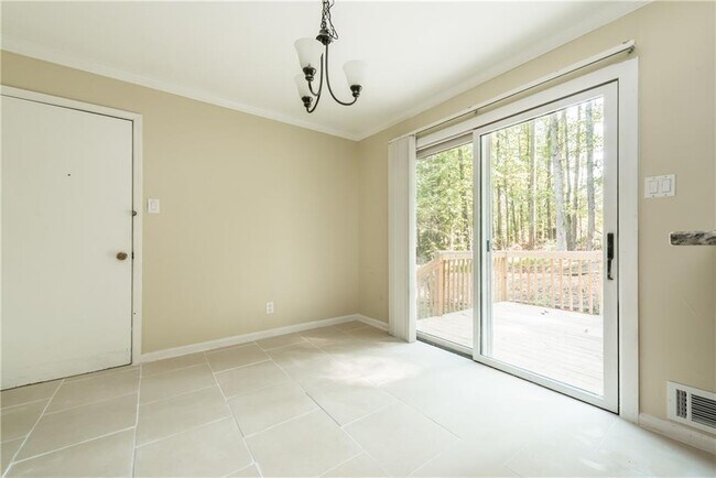 Building Photo - 4140 Gunnin Rd