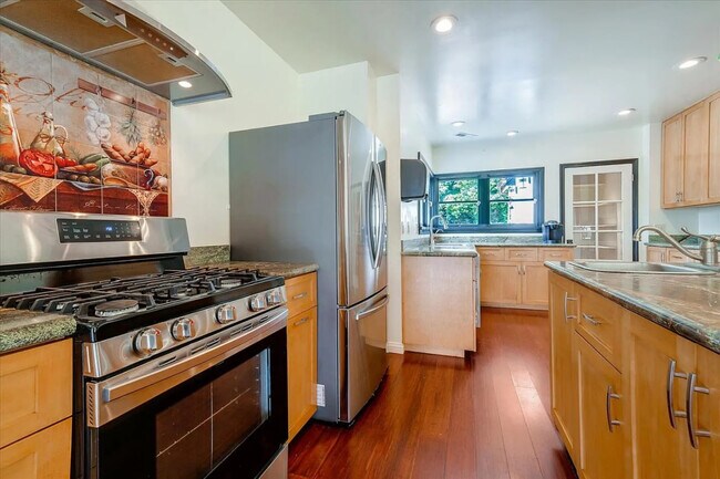 Building Photo - 1006 Hecker Pass Rd