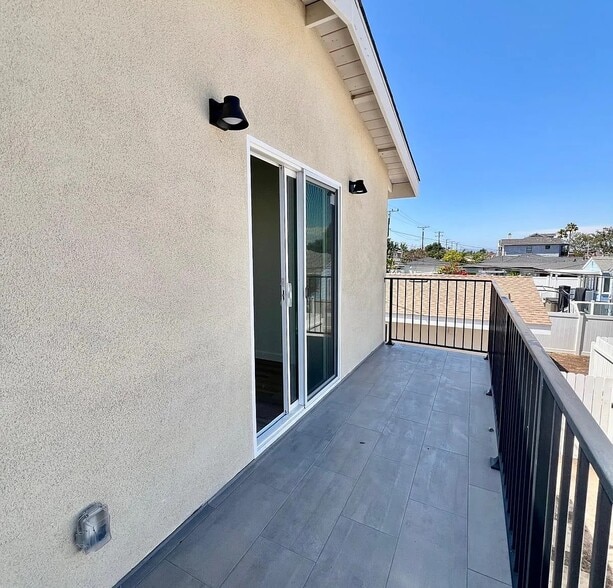 Building Photo - 9429 S 2nd Ave