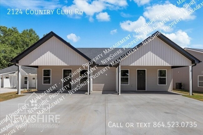 Building Photo - 2124 Country Club Rd