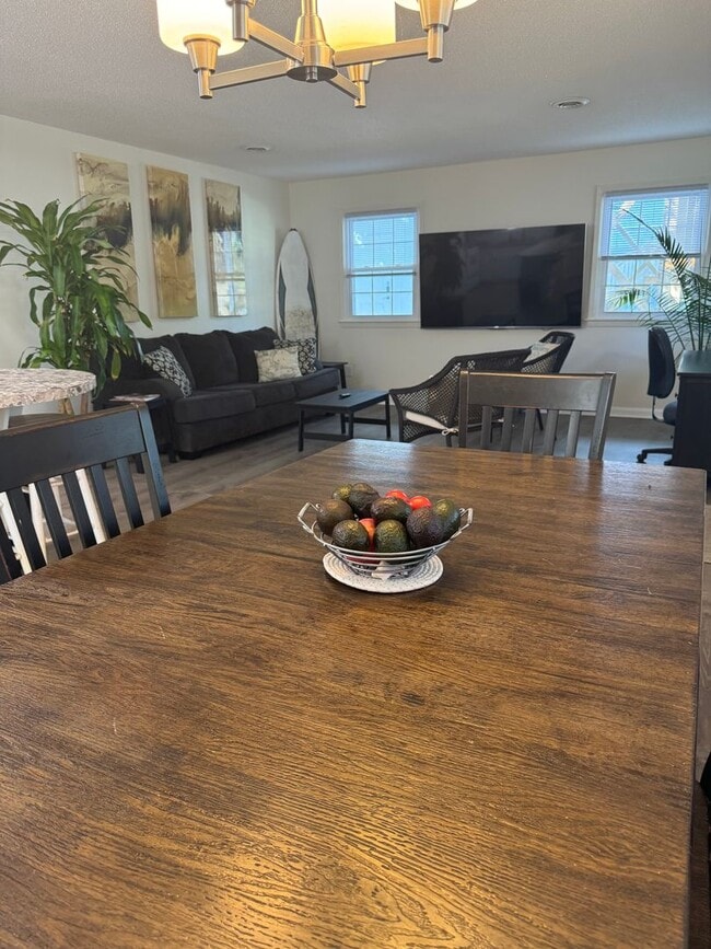 Building Photo - FULLY FURNISHED Wooded Oak Island area  3 Bed/1 Bath