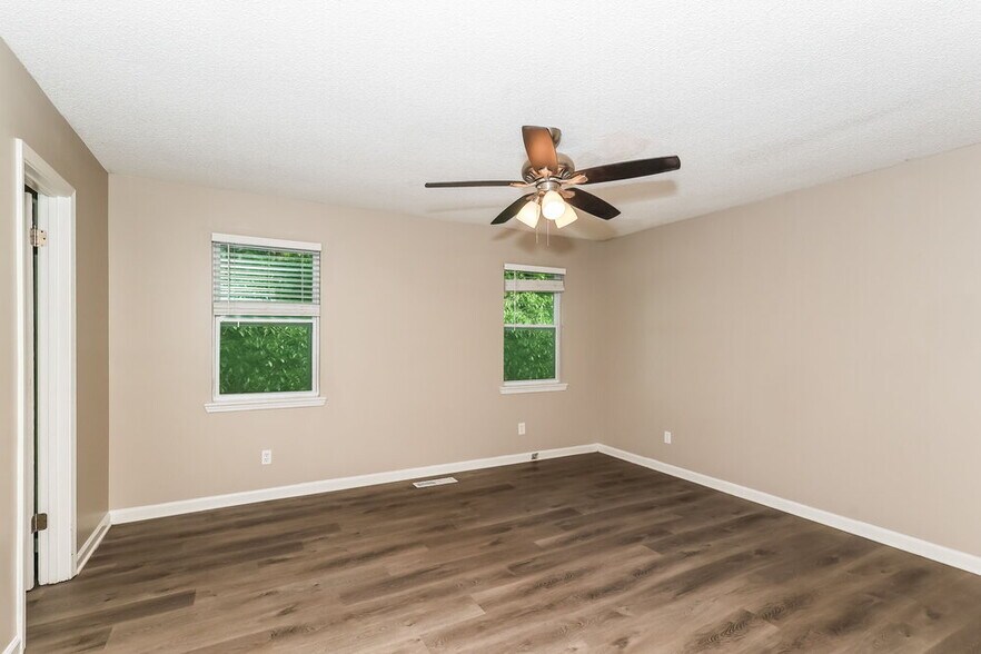 Building Photo - 4110 Cranwood Dr