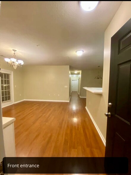 Primary Photo - 421 McKenna Cir