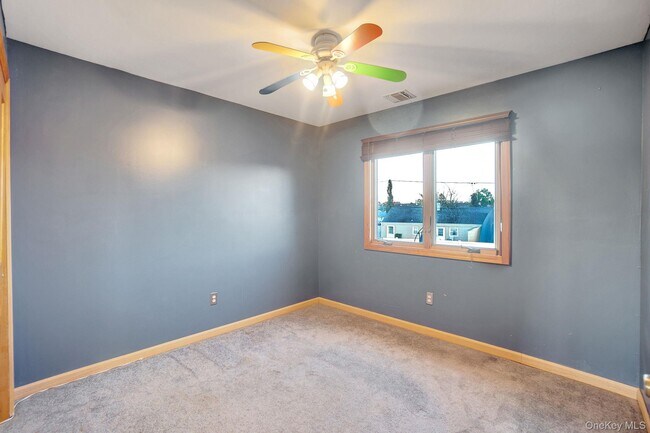 Building Photo - 8 Pearl St